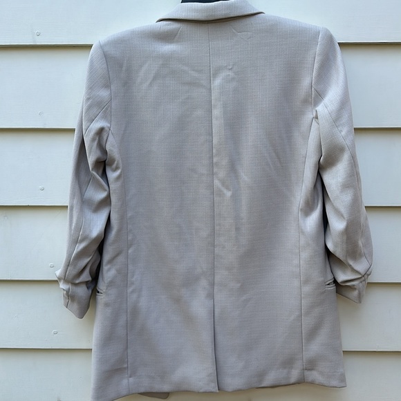 H&M off white blazer in xsmall - Picture 2 of 6